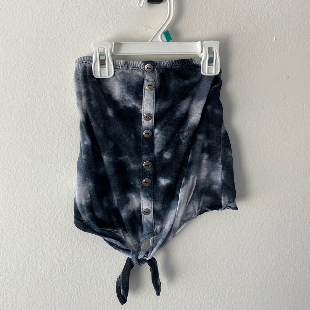 Tube top with tye dye pattern